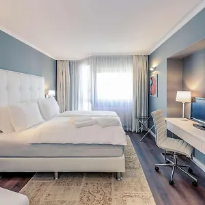 **** Hotel Mercure Raphael Austria