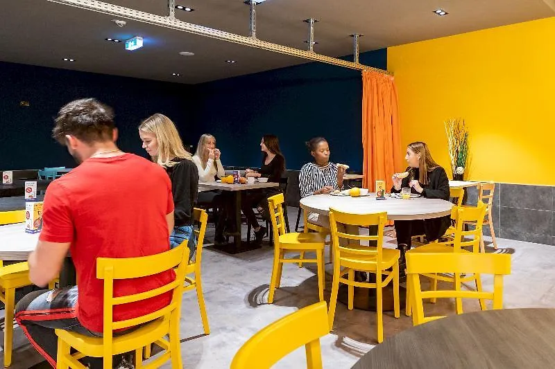 Hostel A&O Graz Hauptbahnhof 0*,